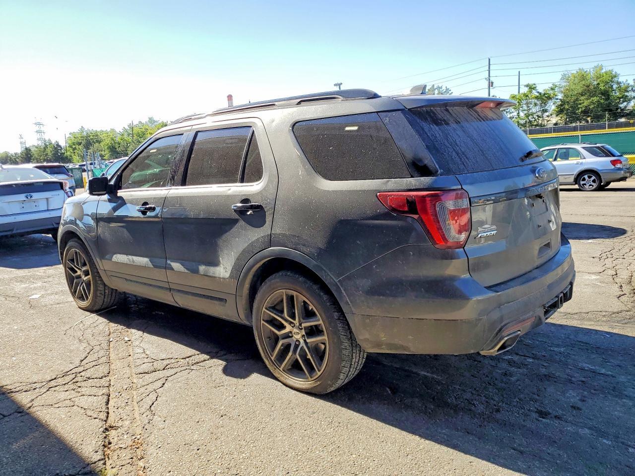 2017 Ford Explorer Sport - Image 2