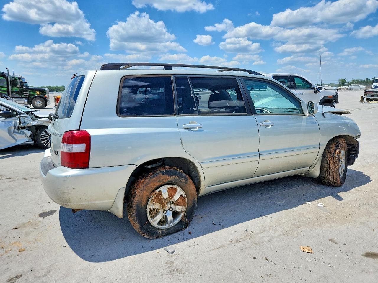 2004 Toyota Highlander Base - Image 3