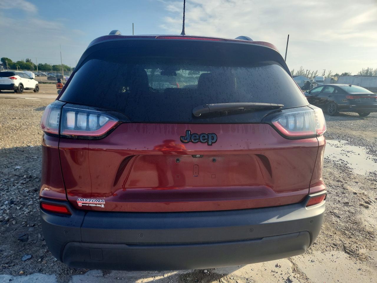 2019 Jeep Cherokee Latitude Plus - Фото 6
