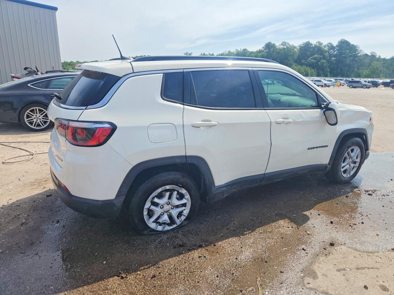2020 Jeep Compass Sport - Фото 3