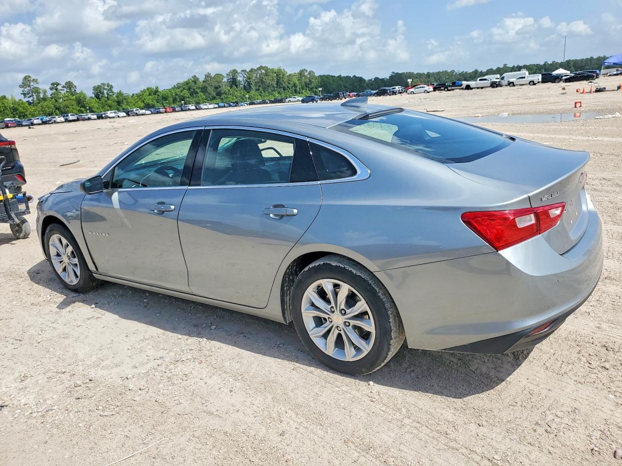 2024 Chevrolet Malibu Lt - Фото 2