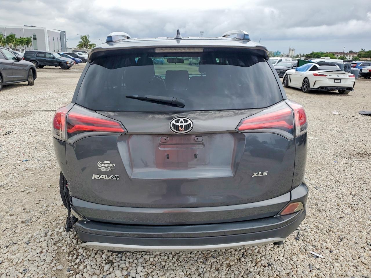 2016 Toyota Rav4 Xle - Фото 6