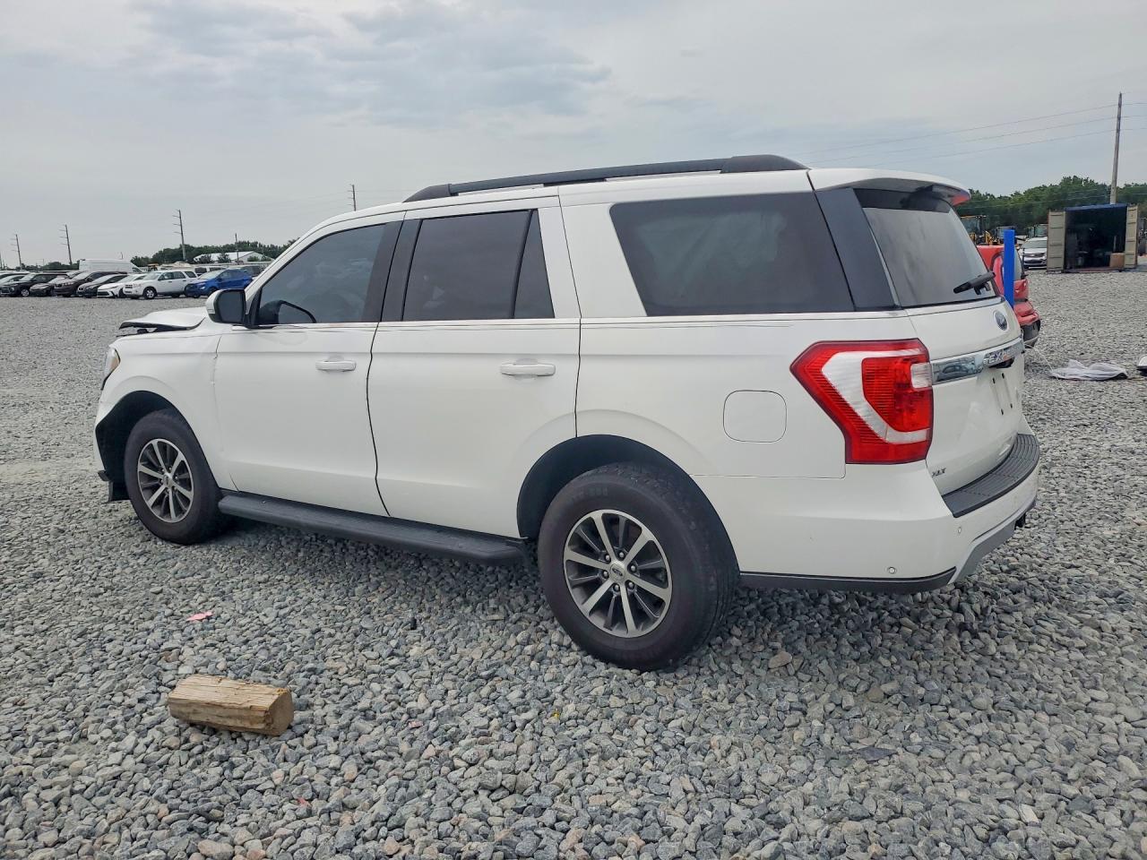 2020 Ford Expedition Xlt - Фото 2