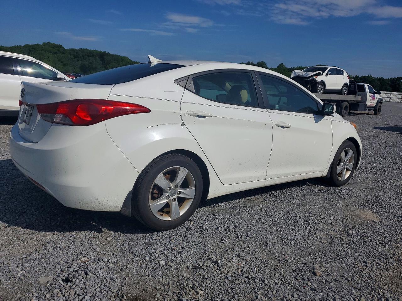 2013 Hyundai Elantra Gls - Фото 3
