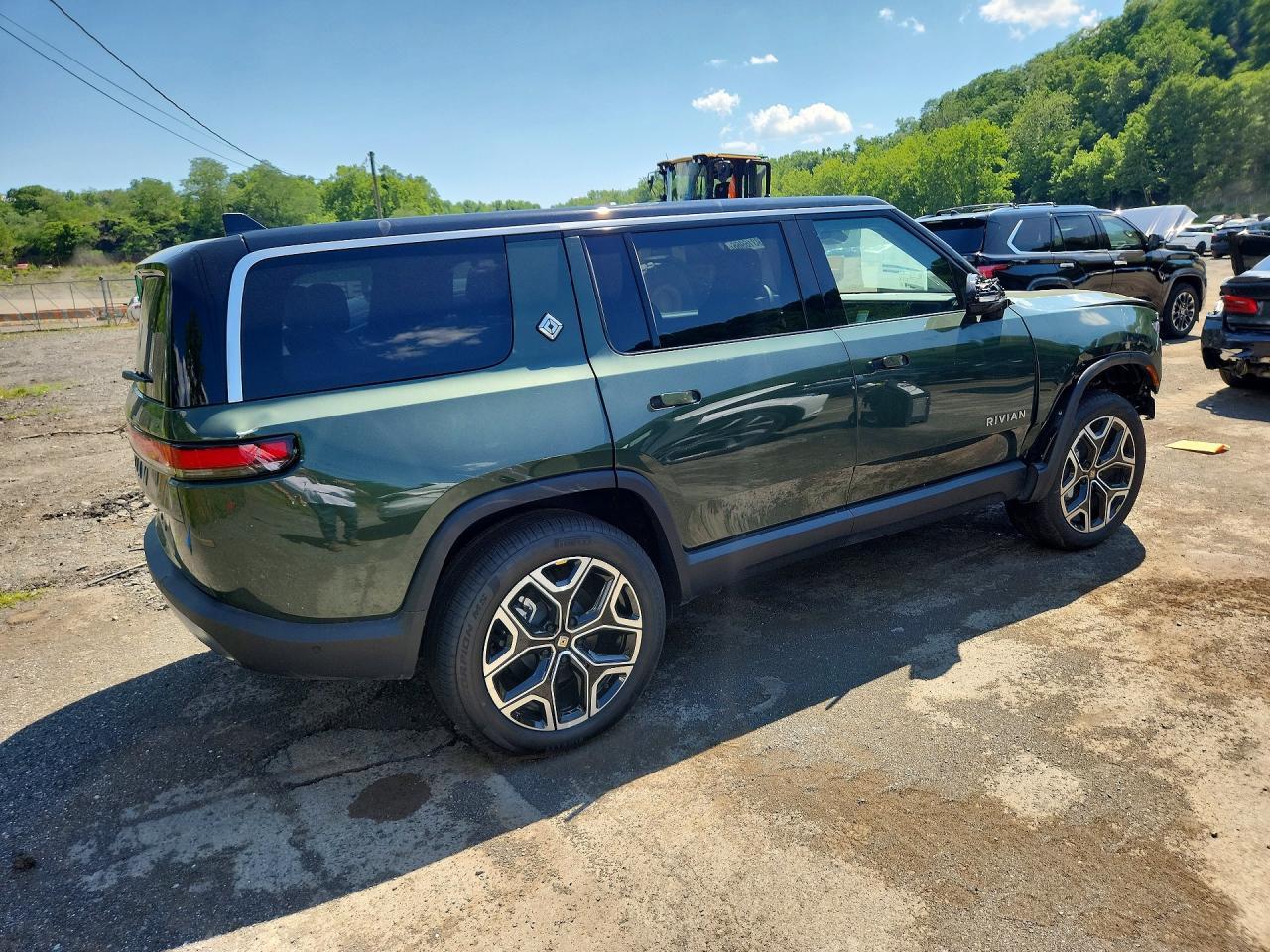 2026 Rivian R1S Adventure - Image 3