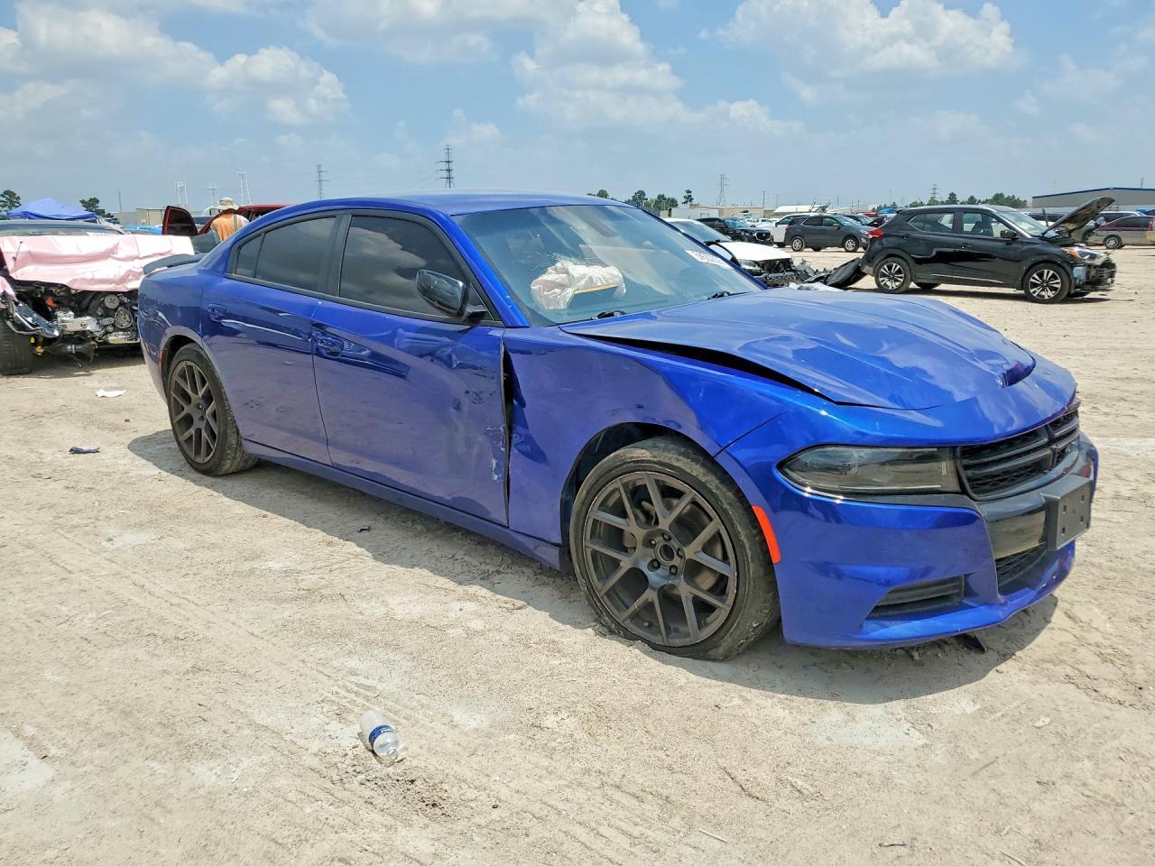 2022 Dodge Charger Sxt - Фото 4