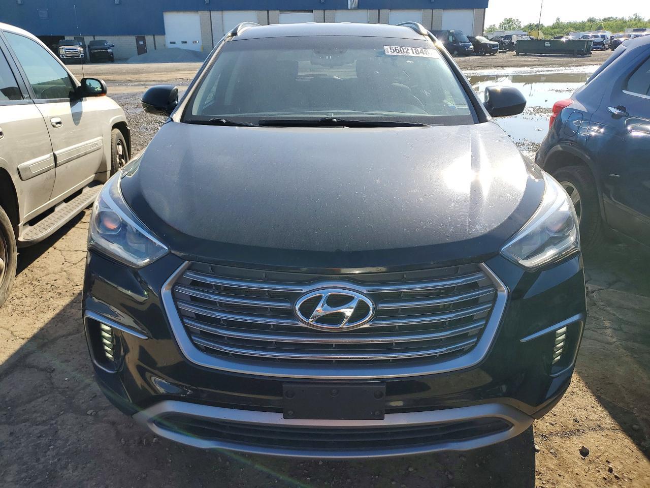 2017 Hyundai Santa Fe Se - Image 5