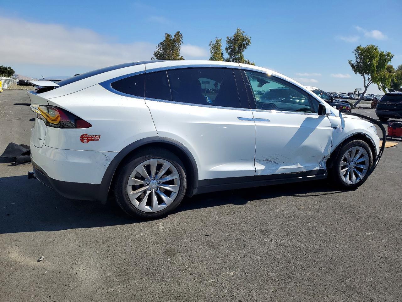 2017 Tesla Model X - Image 3