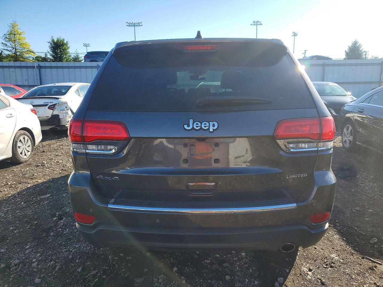2018 Jeep Grand Cherokee Limited - Image 6