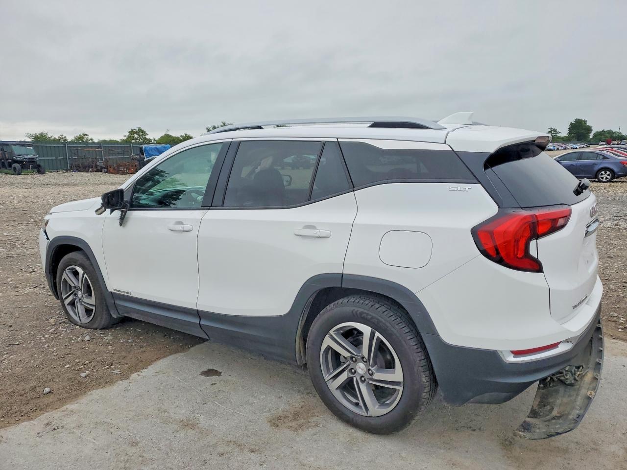 2021 GMC Terrain Slt - Фото 2