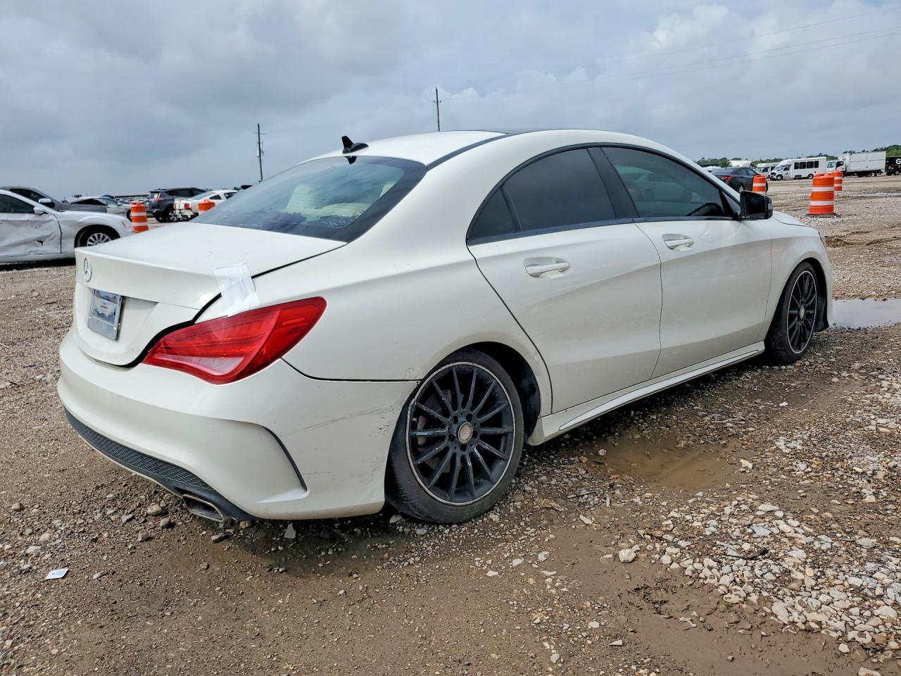 2016 Mercedes-Benz Cla 250 - Image 3
