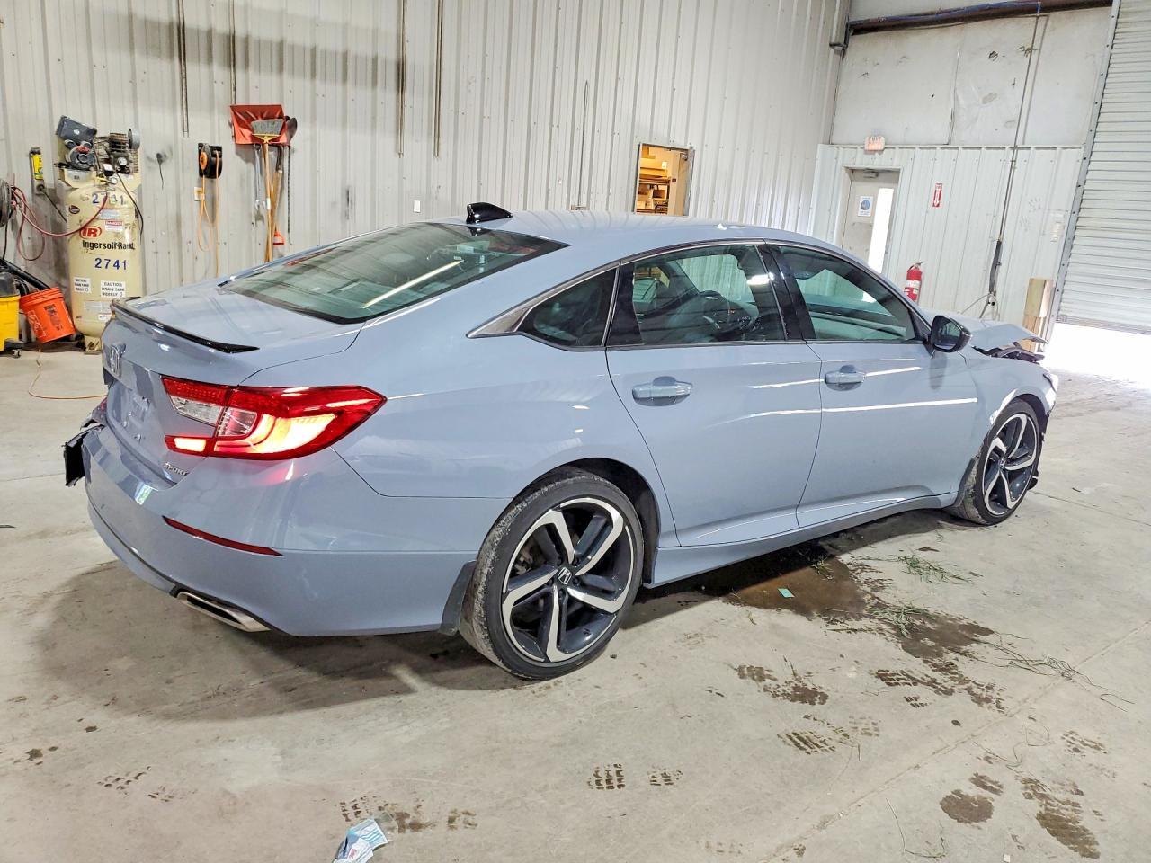 2022 Honda Accord Sport - Фото 3