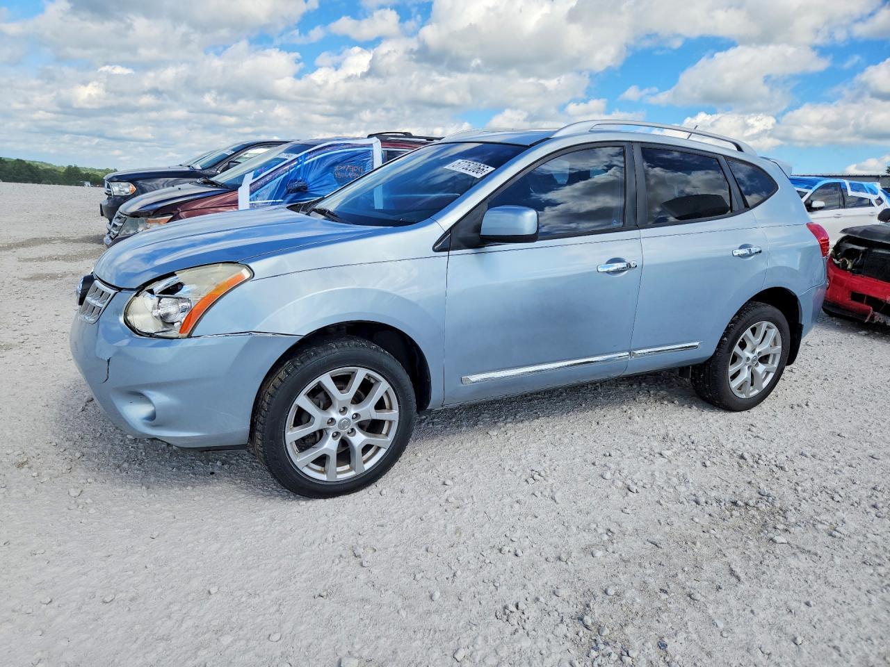2013 Nissan Rogue S