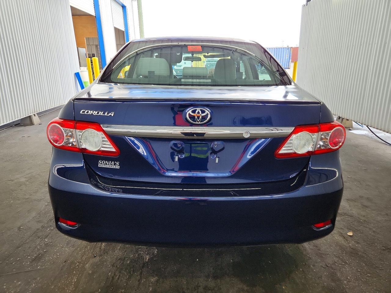 2012 Toyota Corolla L - Фото 6