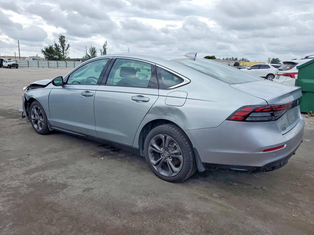 2024 Honda Accord Hybrid Exl - Image 2