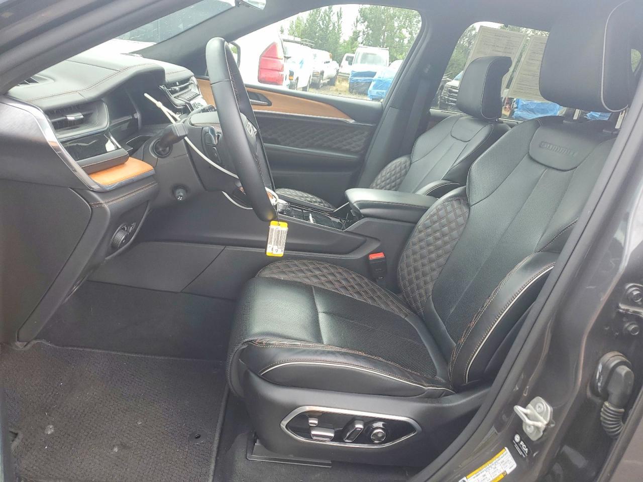 2023 Jeep Grand Cherokee L Summit - Image 7
