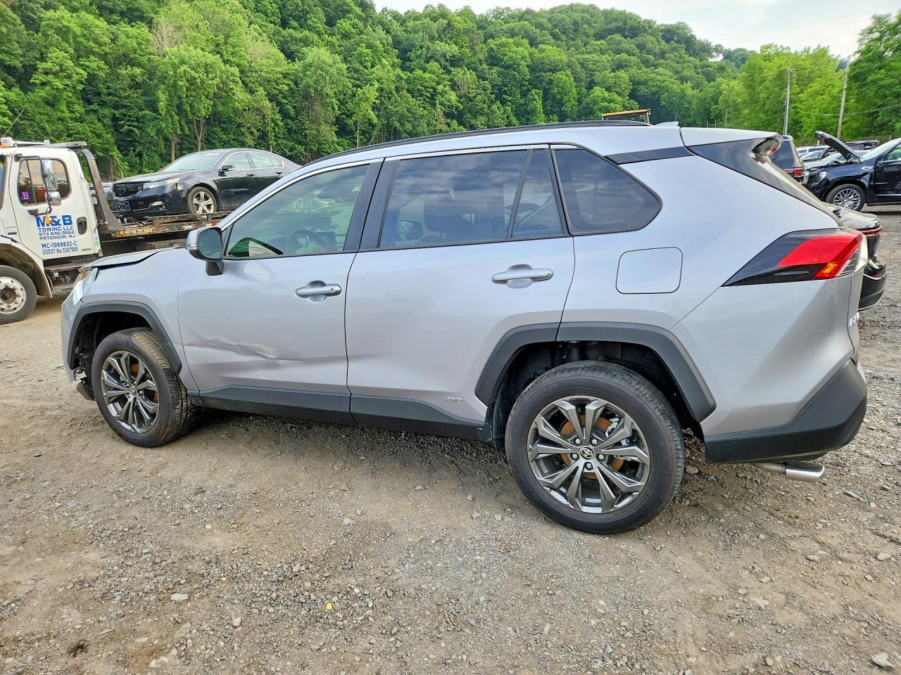 2025 Toyota Rav4 Xle Premium - Image 2