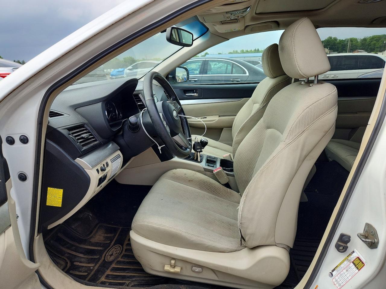 2011 Subaru Outback 2.5I Premium - Image 7