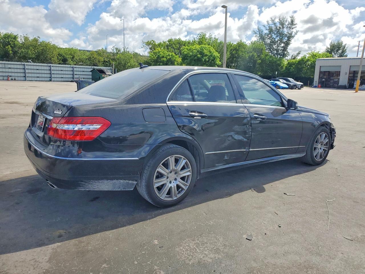 2013 Mercedes-Benz E 350 - Image 3
