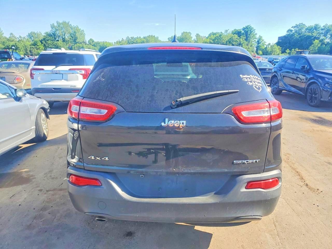 2014 Jeep Cherokee Sport - Image 6