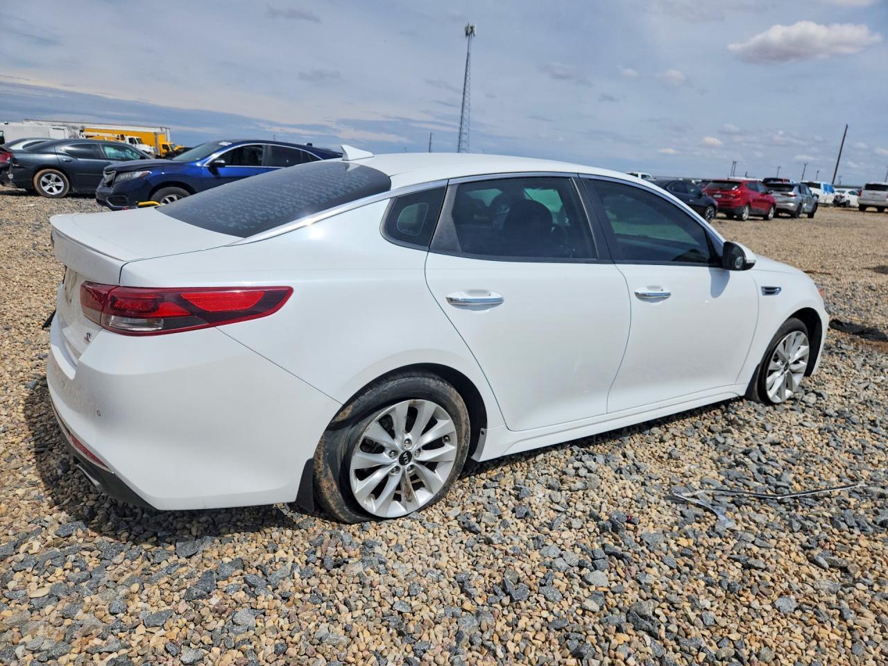 2018 Kia Optima S - Фото 3