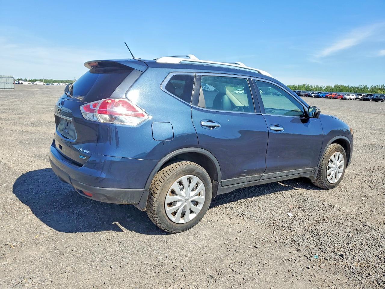 2015 Nissan Rogue S - Image 3