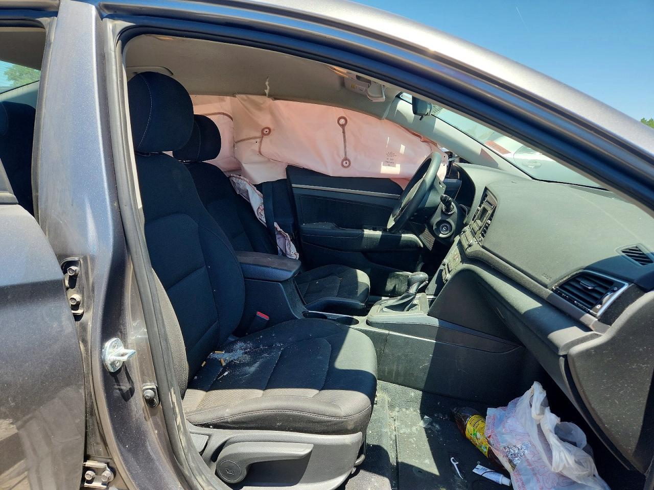 2018 Hyundai Elantra Se - Фото 7