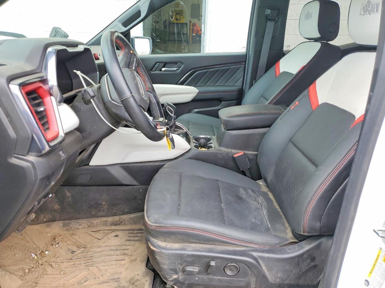 2024 GMC Canyon At4X - Фото 7