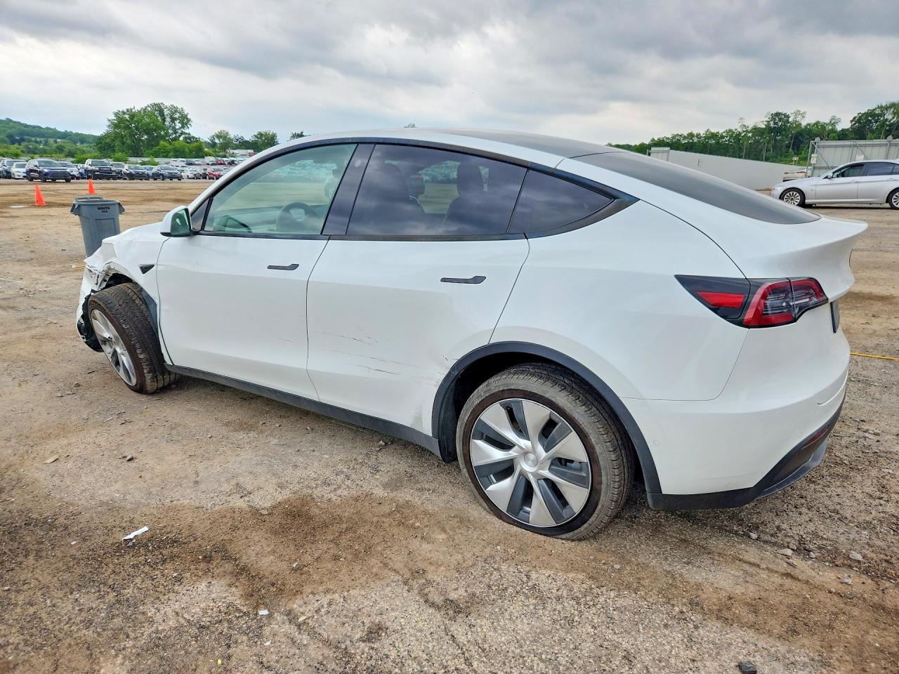 2021 Tesla Model Y - Фото 2