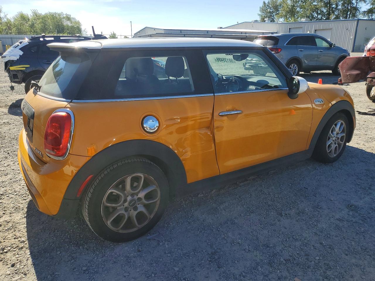 2017 Mini Cooper S - Image 3