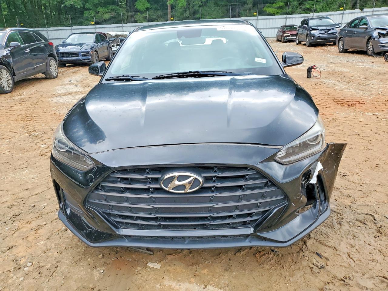 2019 Hyundai Veloster 2.0L - Фото 5