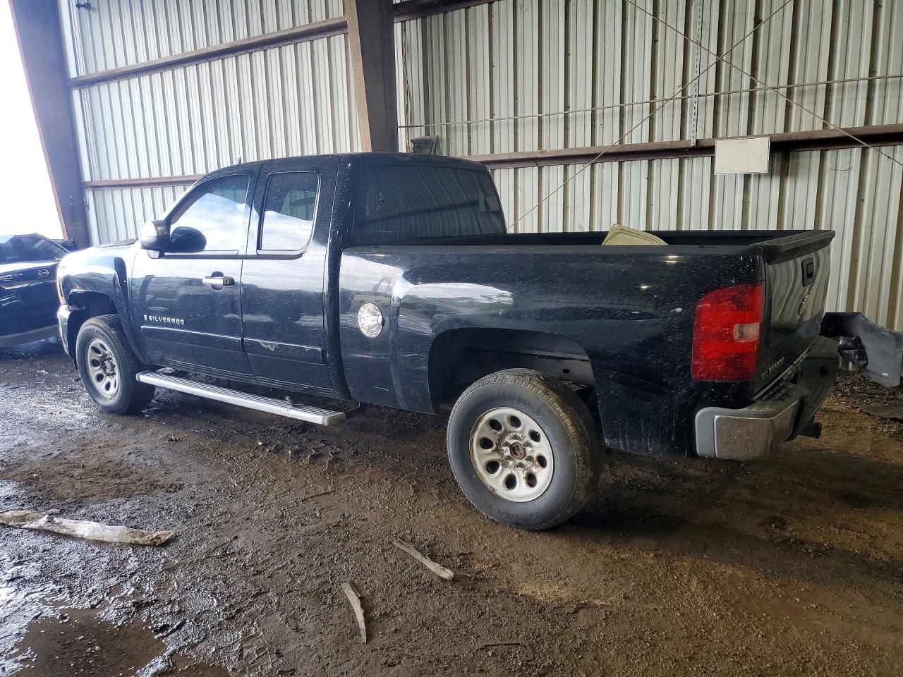 2008 Chevrolet Silverado K1500 - Image 2