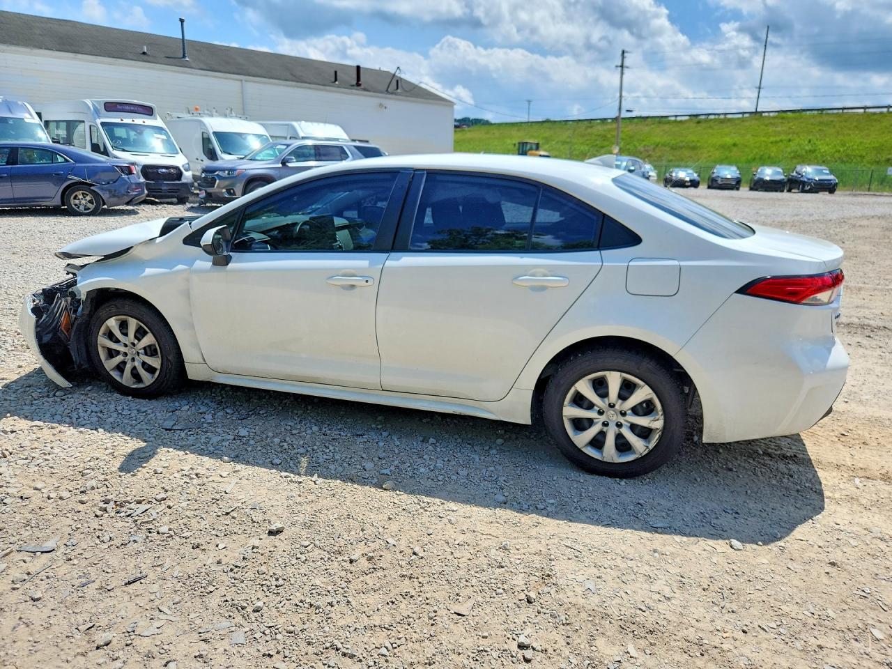 2023 Toyota Corolla Le - Фото 2