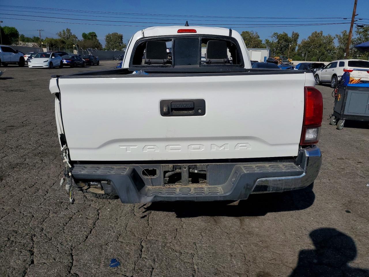 2019 Toyota Tacoma Sr5 - Image 6