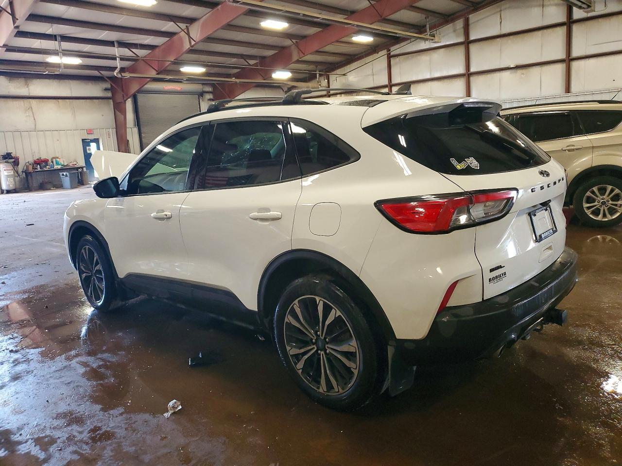 2022 Ford Escape Sel - Image 2