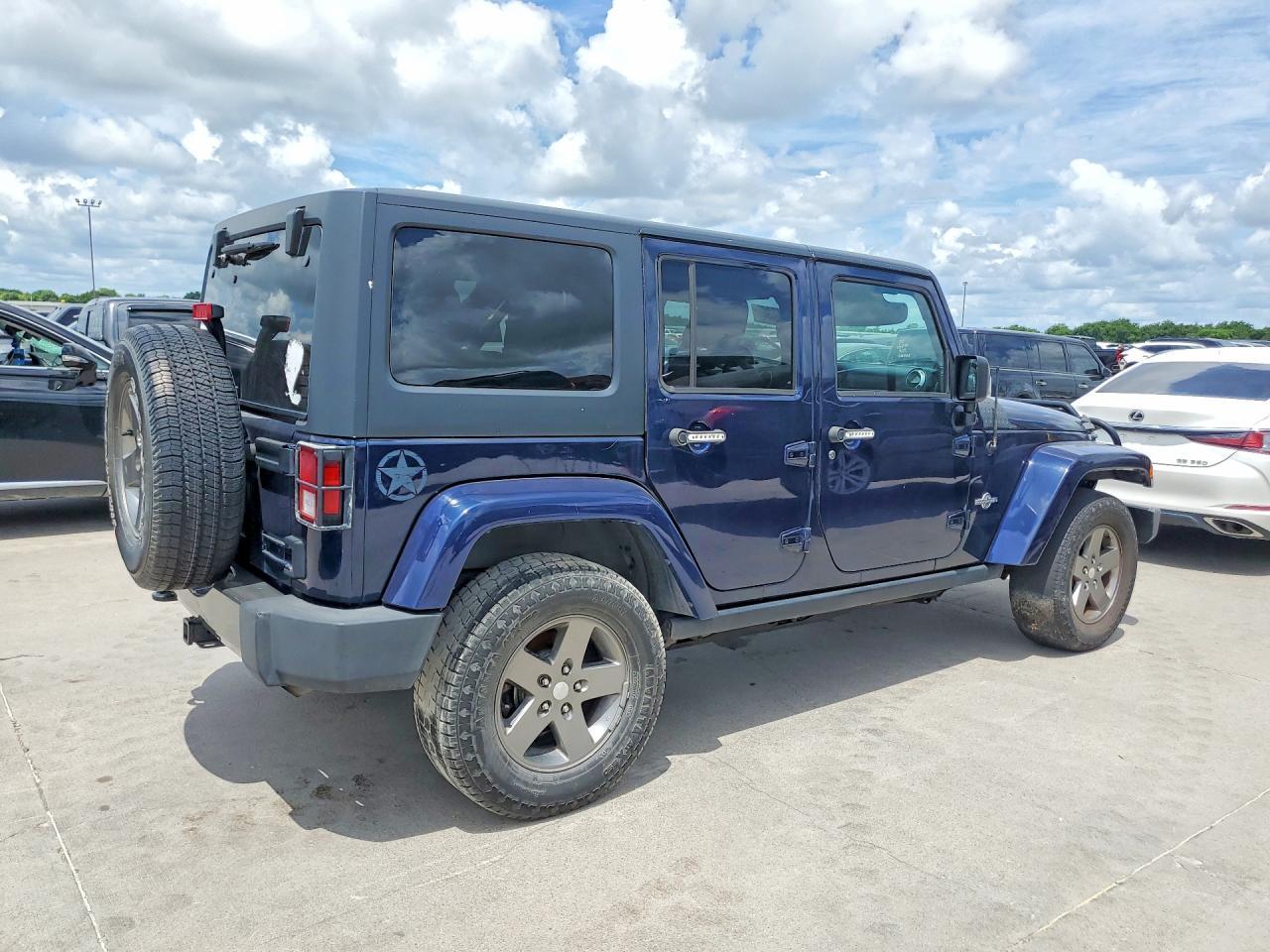 2013 Jeep Wrangler Unlimited Sport - Image 3