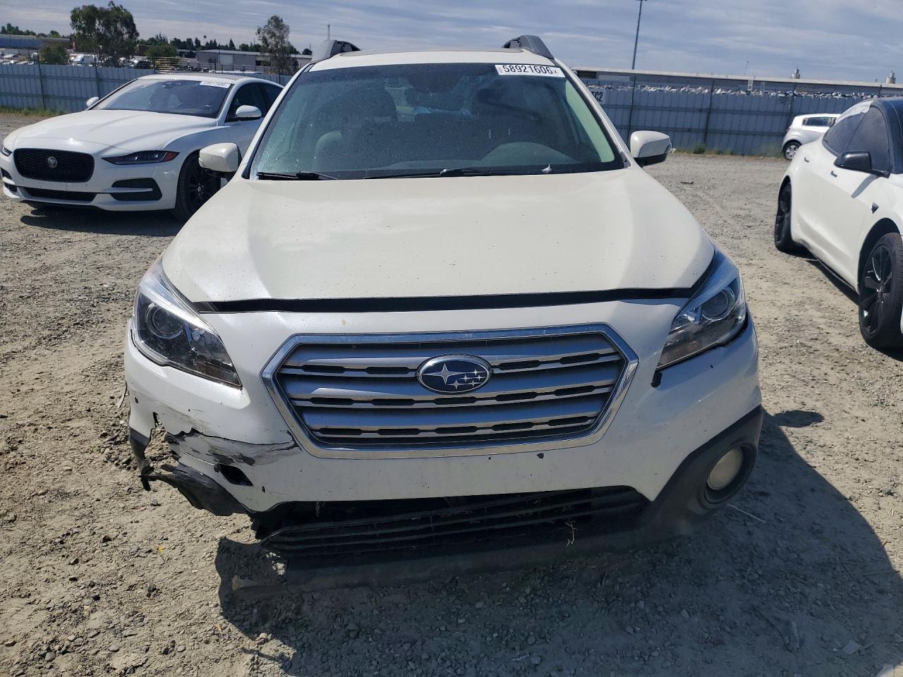 2017 Subaru Outback 2.5I Limited - Image 5