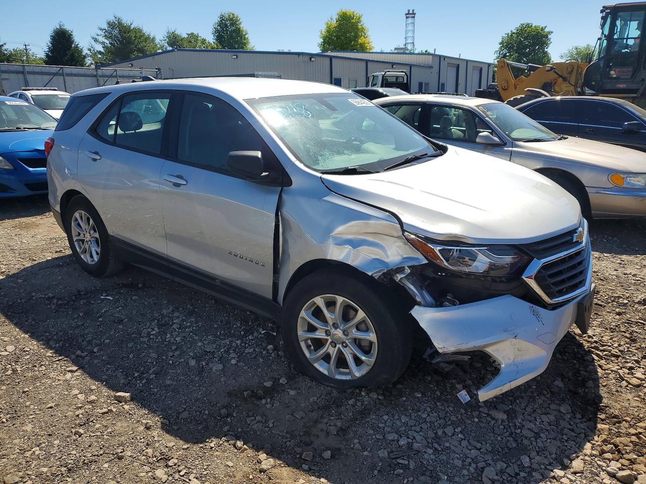 2019 Chevrolet Equinox Ls - Фото 4