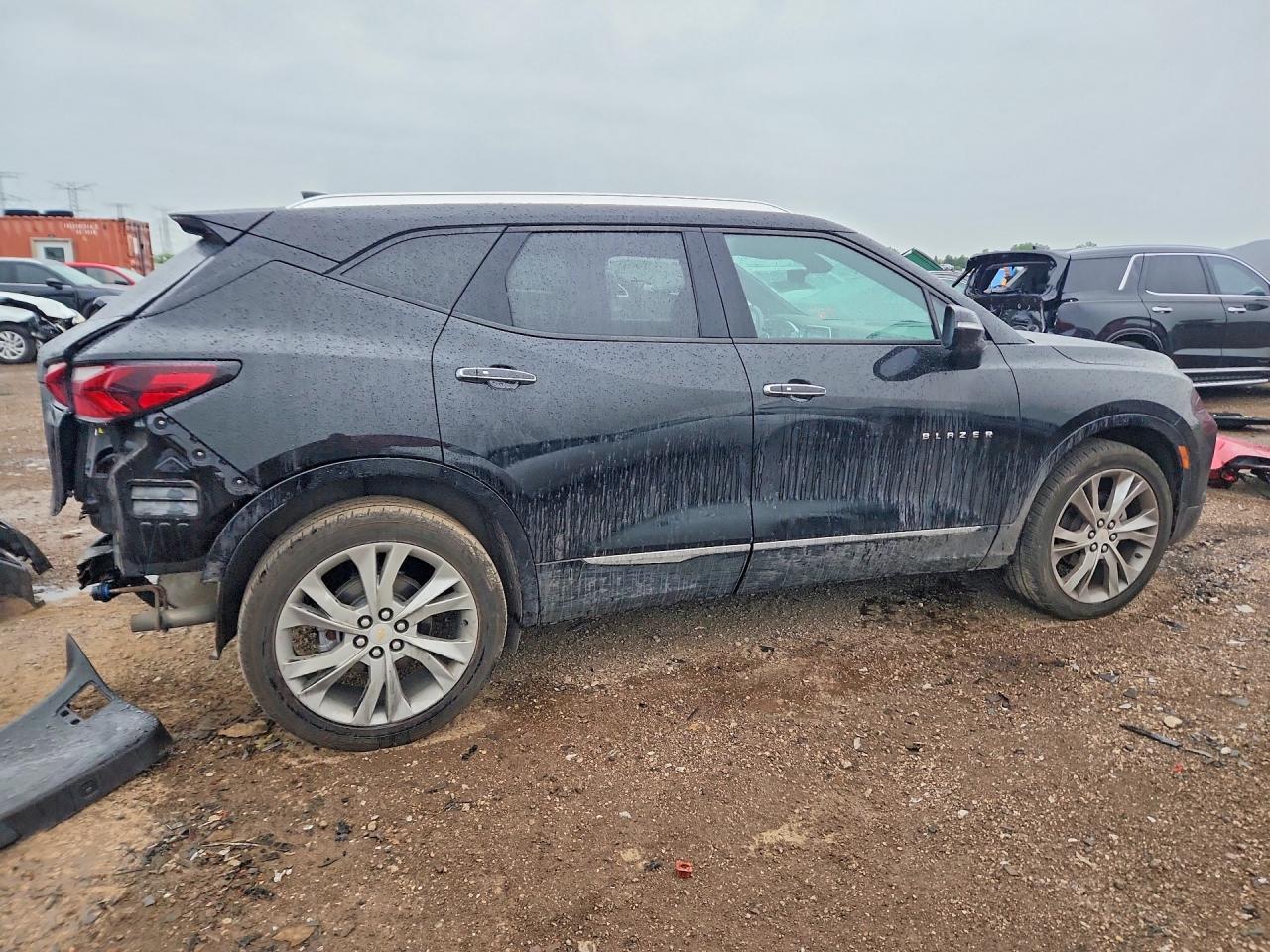 2019 Chevrolet Blazer Premier - Image 3