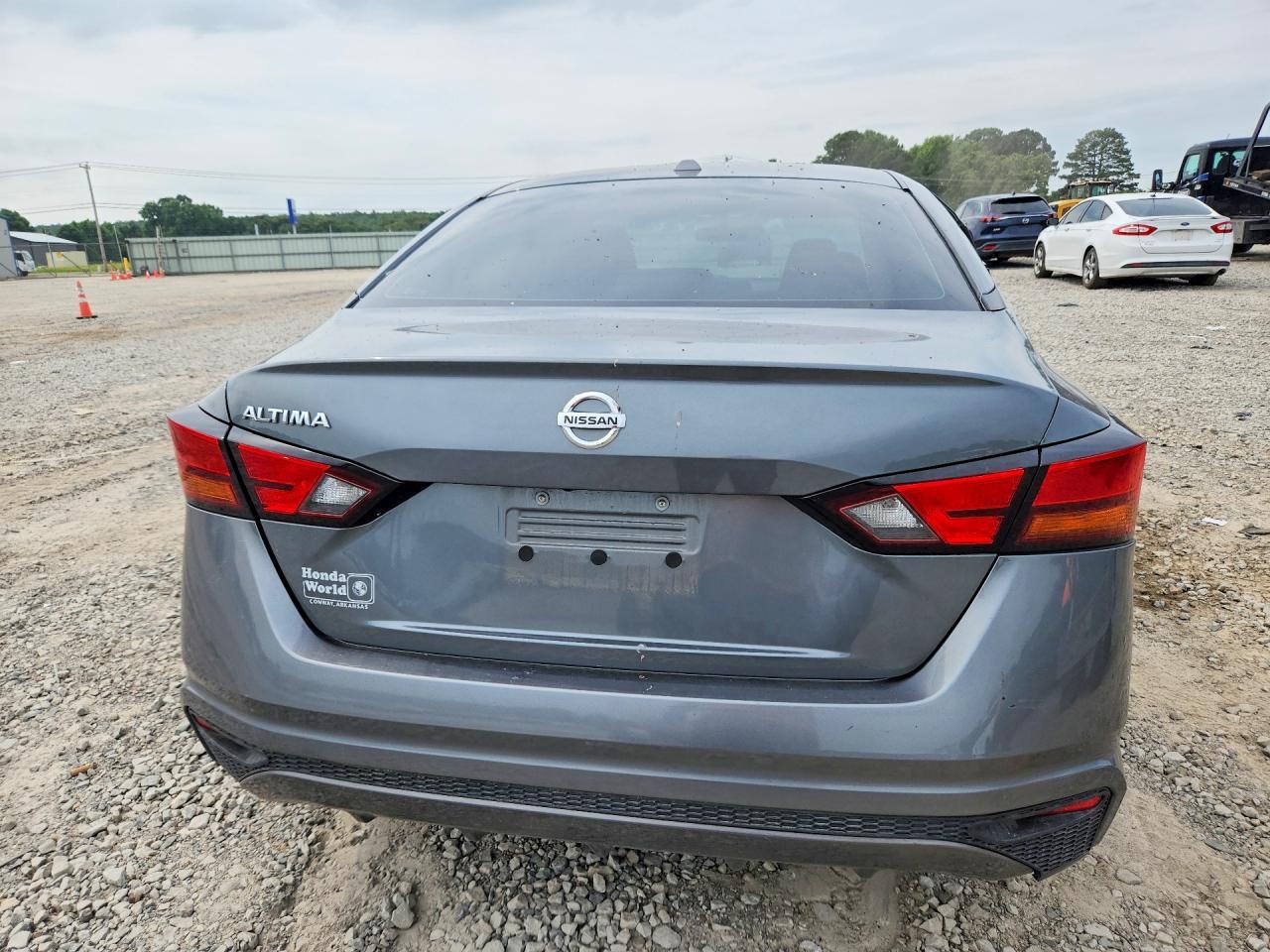 2020 Nissan Altima S - Фото 6