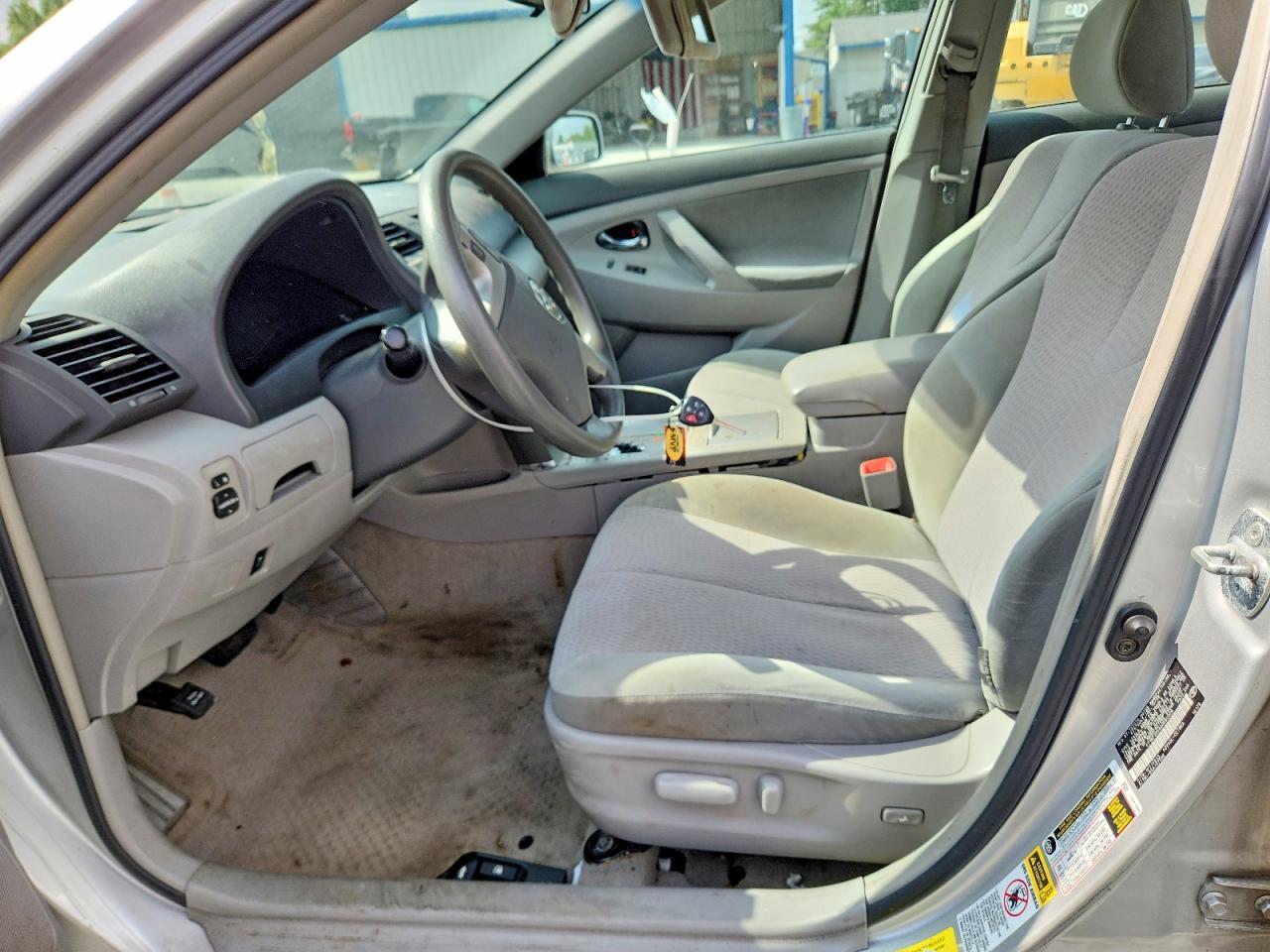 2010 Toyota Camry - Фото 7