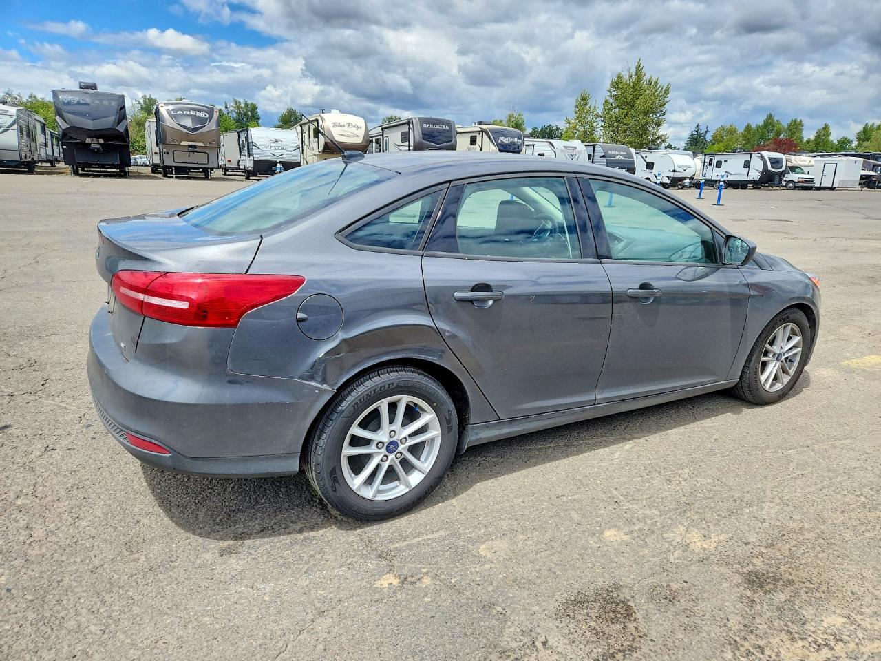 2018 Ford Focus Se - Image 3