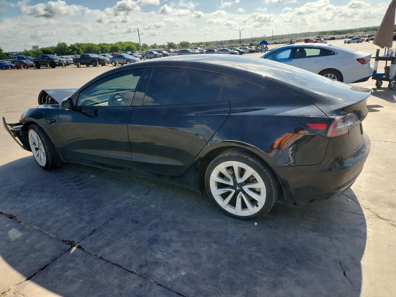2022 Tesla Model 3 - Image 2
