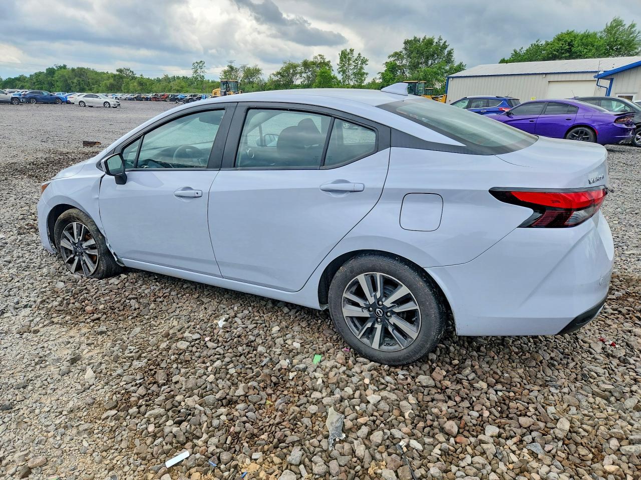 2025 Nissan Versa Sv - Фото 2