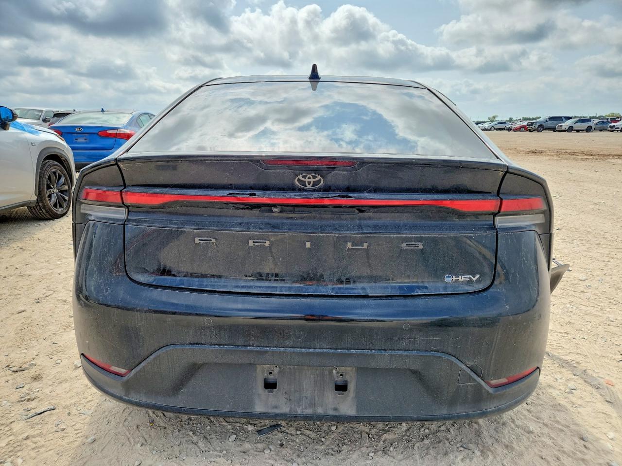 2023 Toyota Prius Le - Фото 6