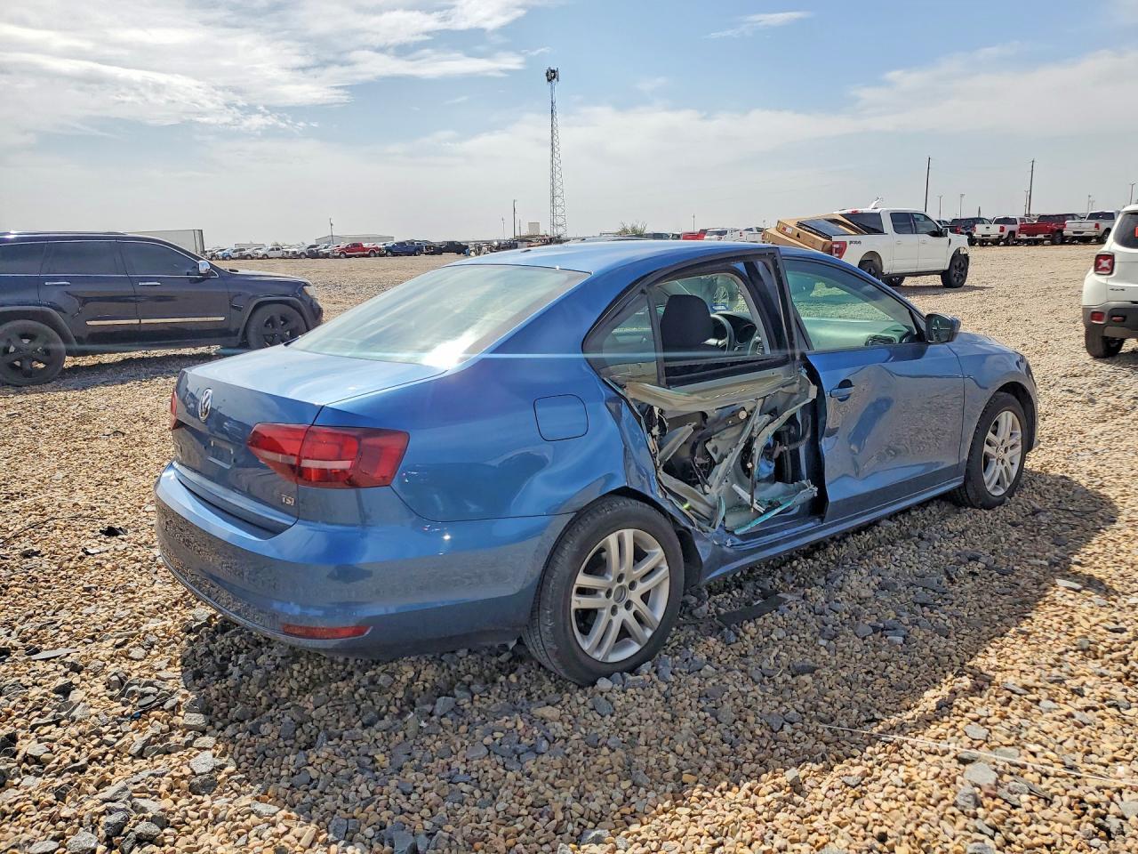 2018 Volkswagen Jetta S - Фото 3