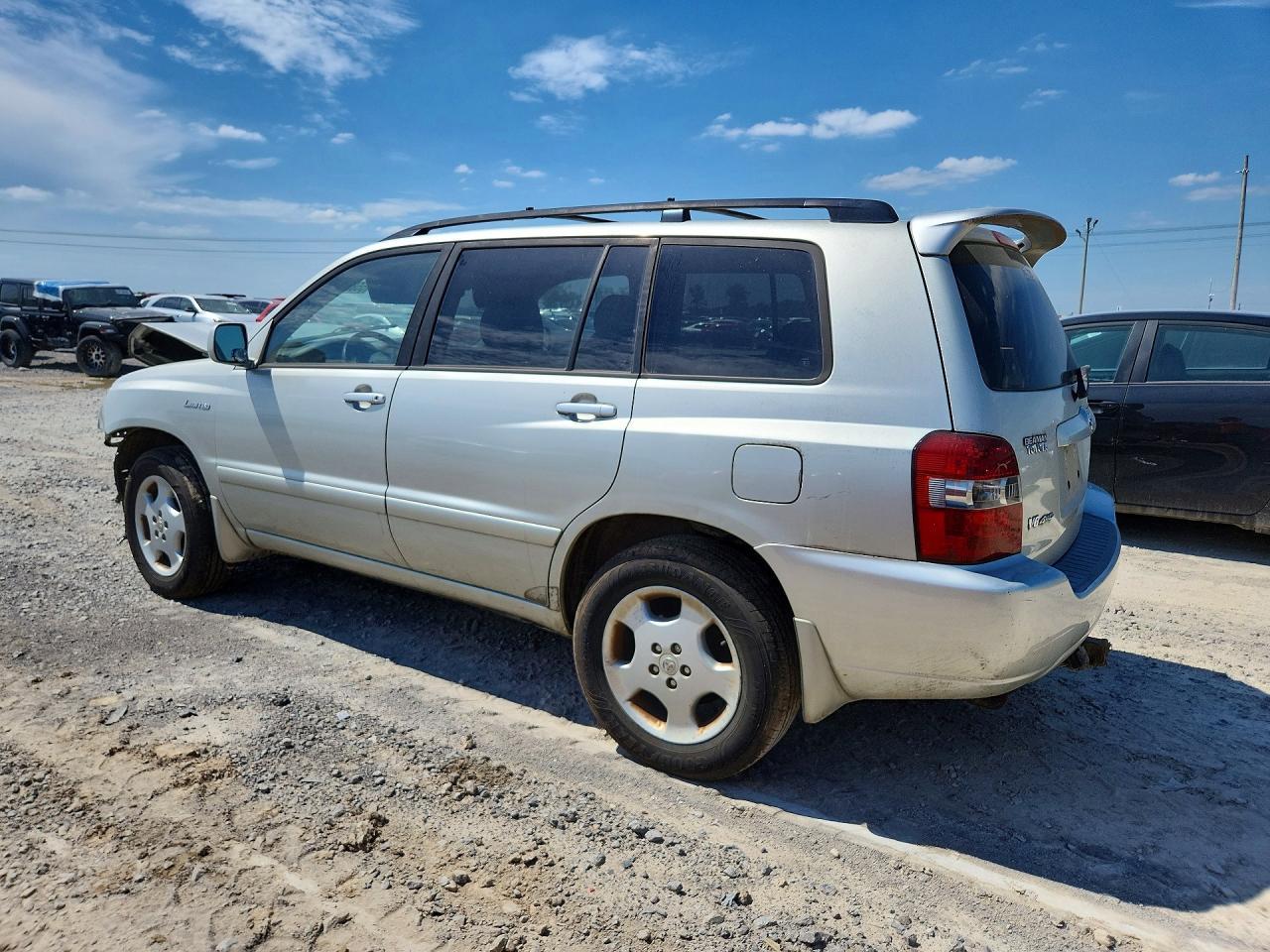 2004 Toyota Highlander Limited - Image 2