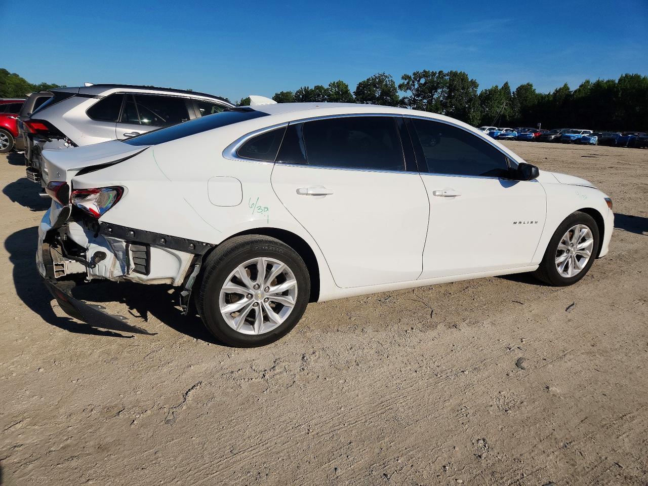 2021 Chevrolet Malibu Lt - Image 3