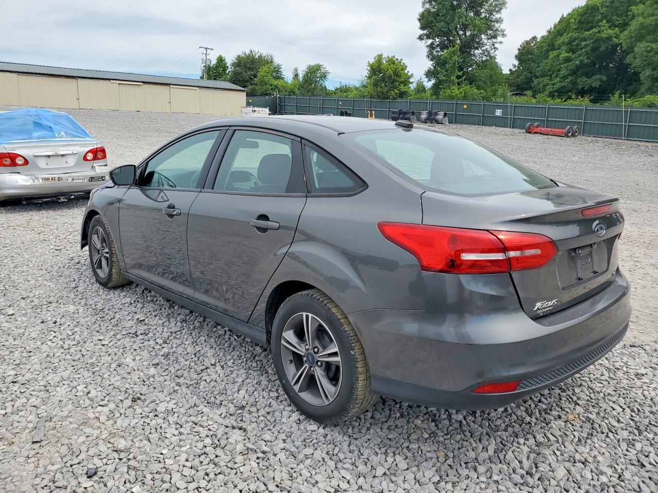 2018 Ford Focus Se - Фото 2