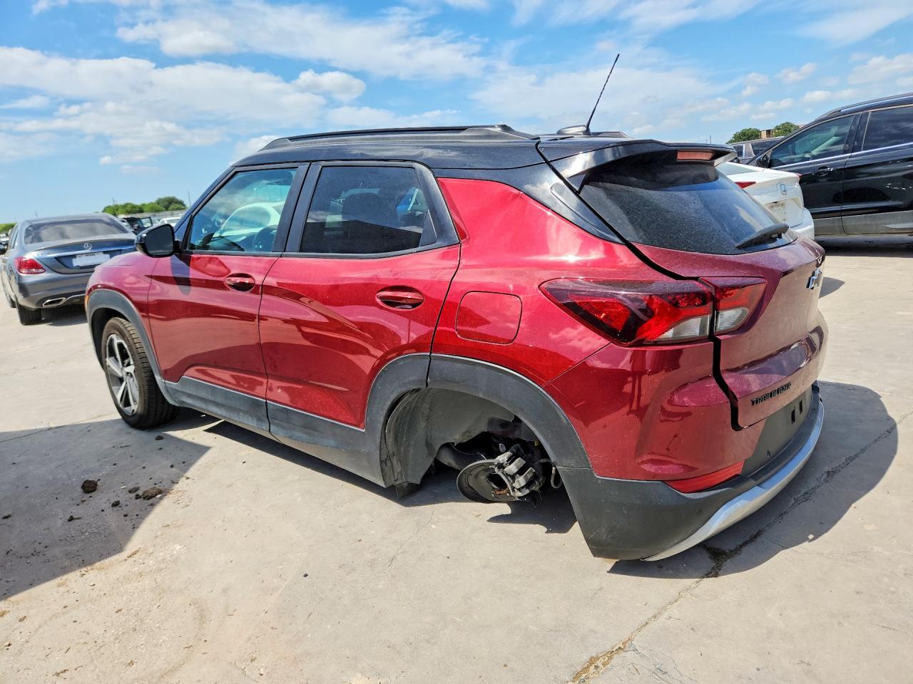 2022 Chevrolet Trailblazer Rs - Image 2